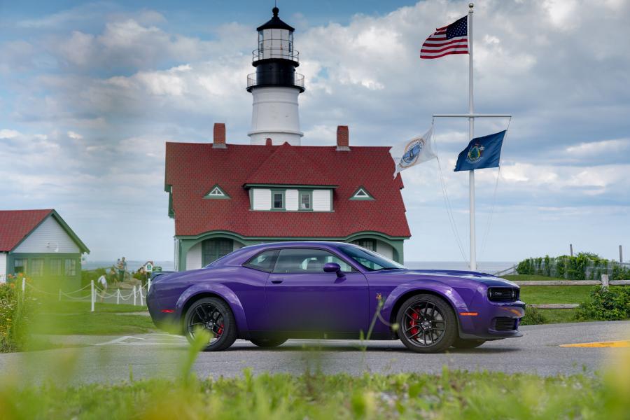  Dodge Challenger R/T Scat Pack Widebody (LC) 2018 года  (фото 25 из 48)